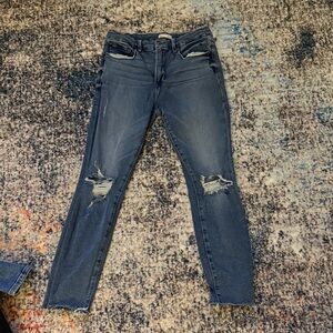 Good American Distressed Skinny Jeans in Dark Blue